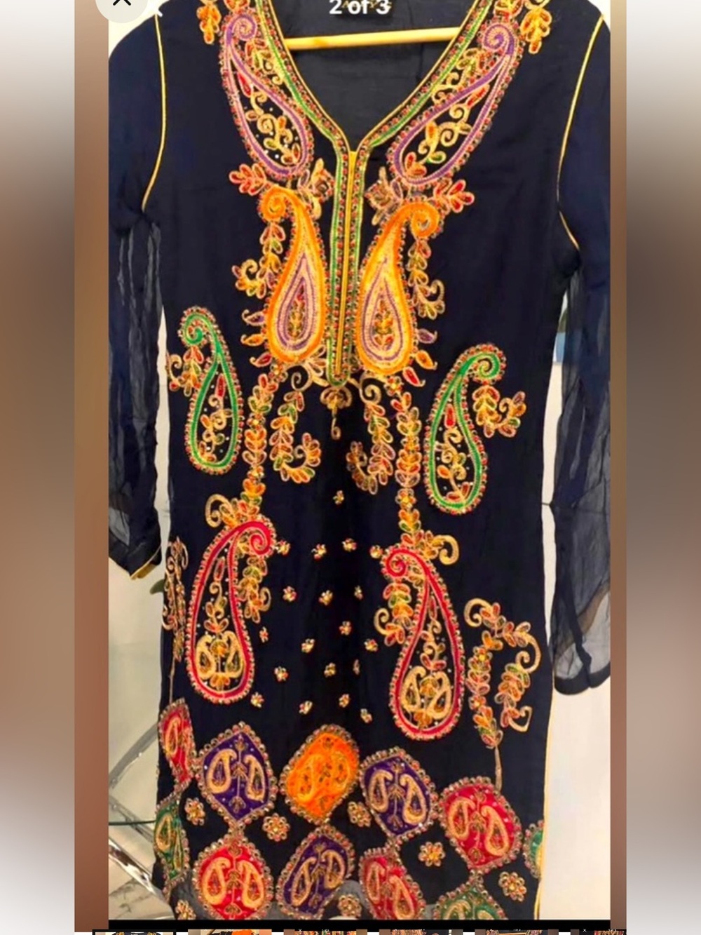 Pakistani crinkle chiffon Embroidered Kameez shalwar and dupatta.Size small
